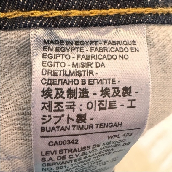 Levi’s 559 Men’s size 52 x 32 Jeans Relaxed Straight Blue Denim - Picture 4 of 9